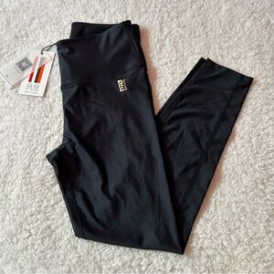 P.E Nation Alignment Leggings Black Large NEW